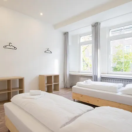 Raj Living - 1 Or 3 Room Apartments - 20 Min Messe Dus And Old Town Dus Dusseldorf Exterior photo